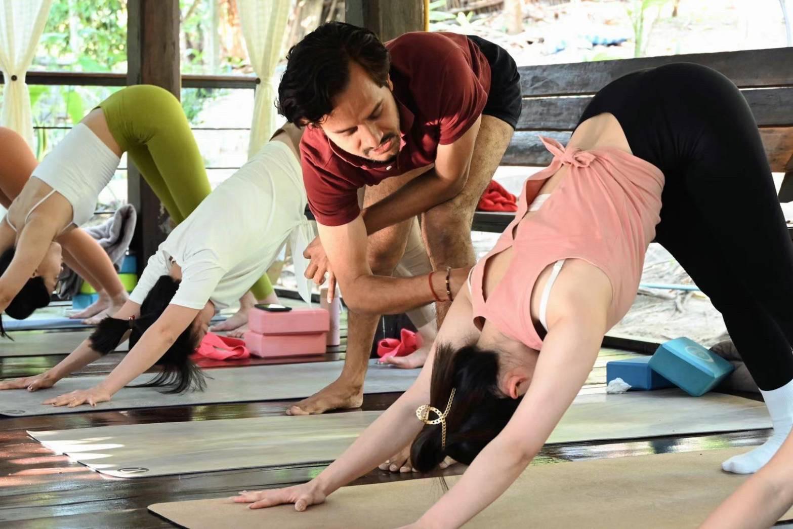 200 Hour Ashtanga Yoga Teacher Training in Rishikesh